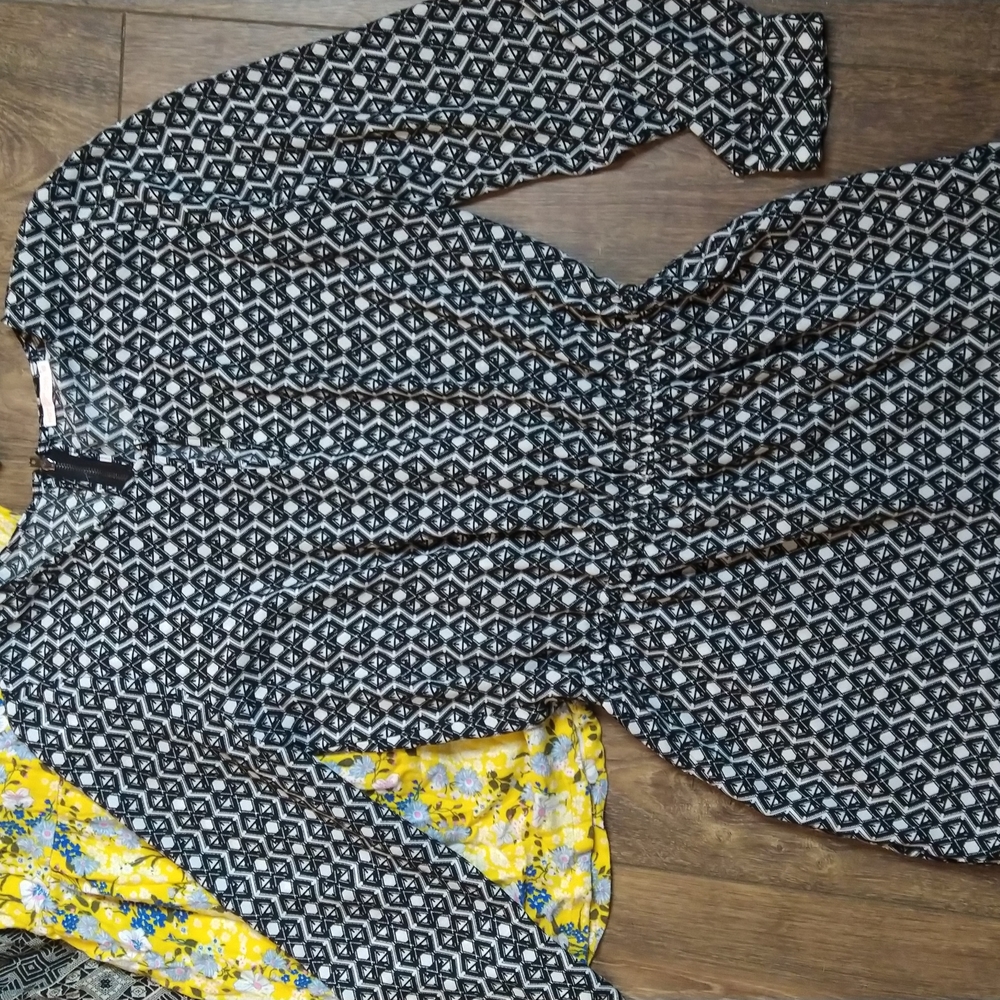 Bundle 4 dresses floral aztec designs XS S - Picture 2 of 9